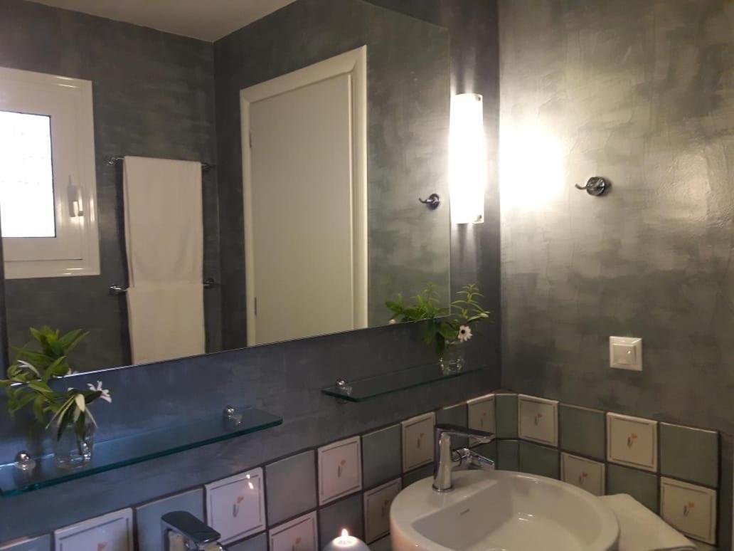 Rododafni Bay Residences Bagian luar foto
